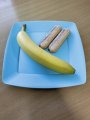 Banán a cukrářské piškoty - svačina